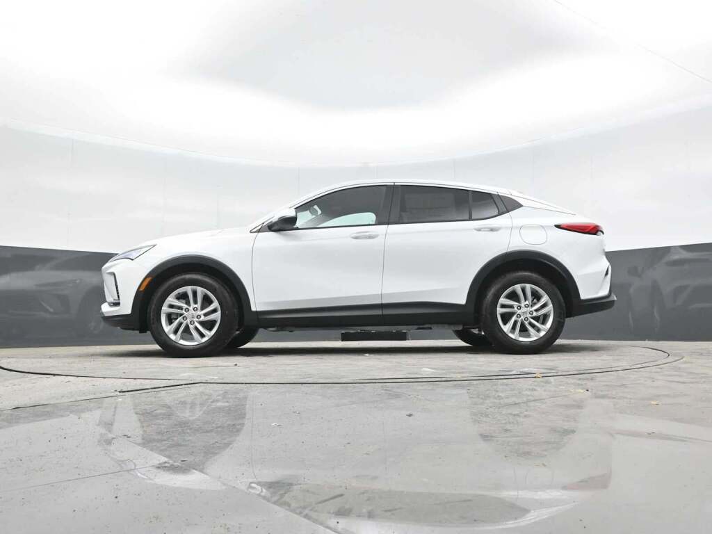 2025 Buick Envista Preferred FWD