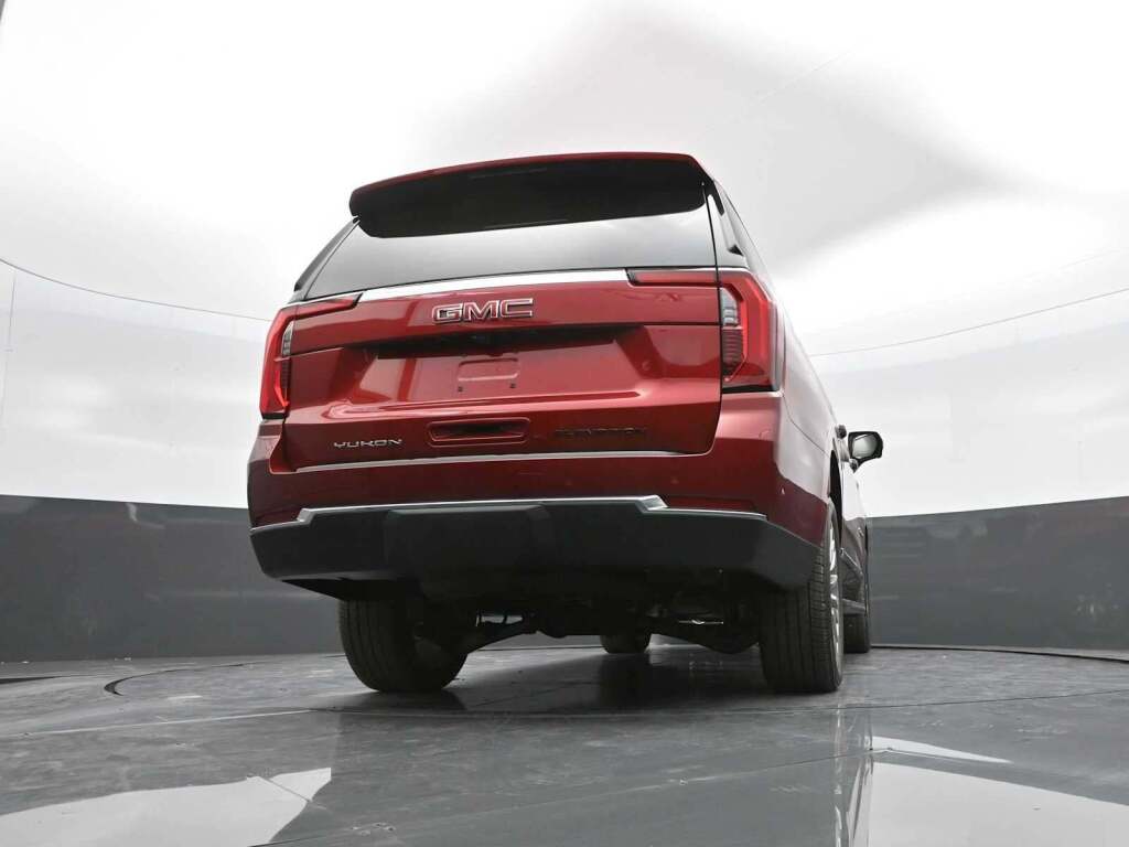 2025 GMC Yukon XL 4WD Elevation