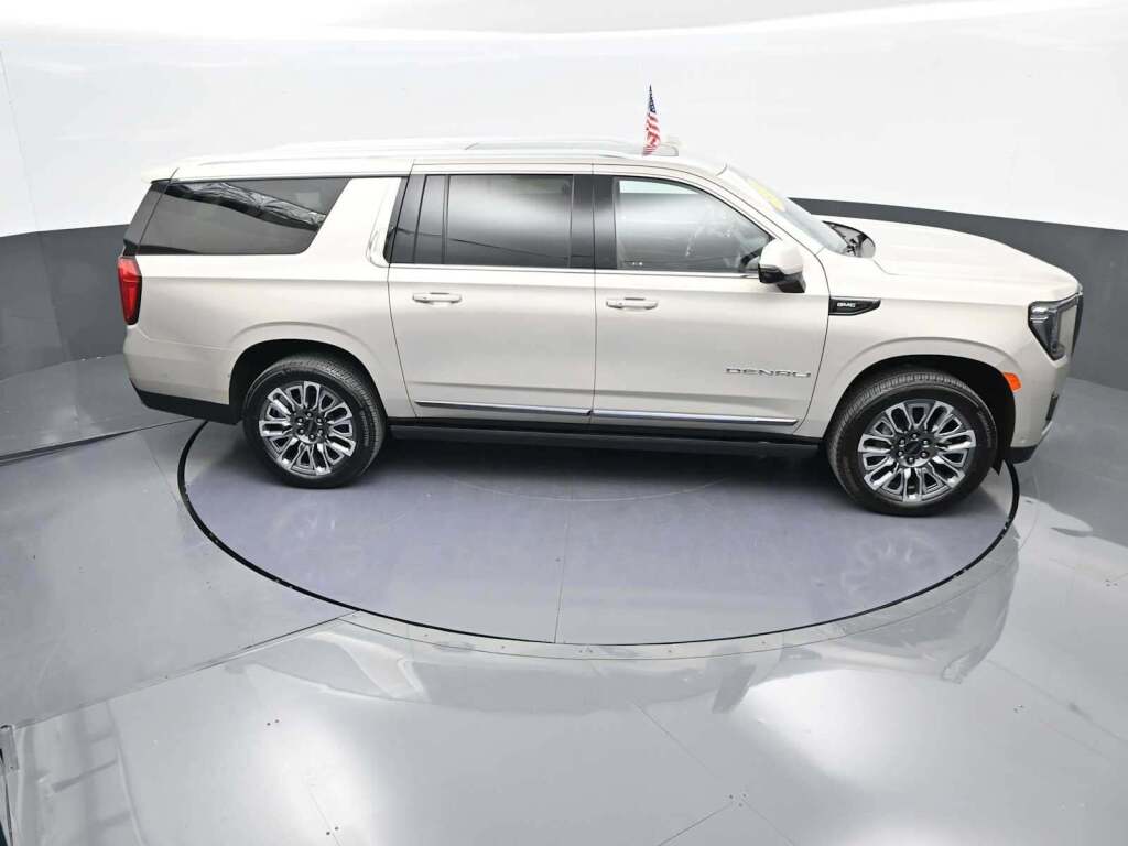 2023 GMC Yukon XL 4WD Denali Ultimate