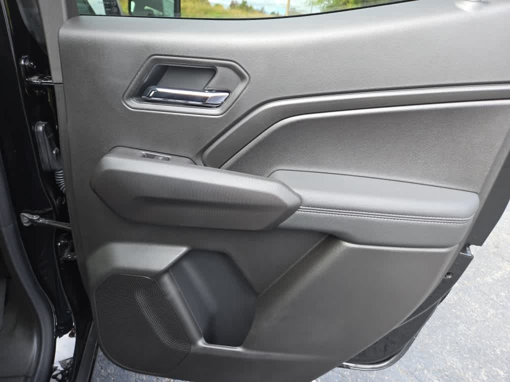 2025 Chevrolet Colorado 4WD LT