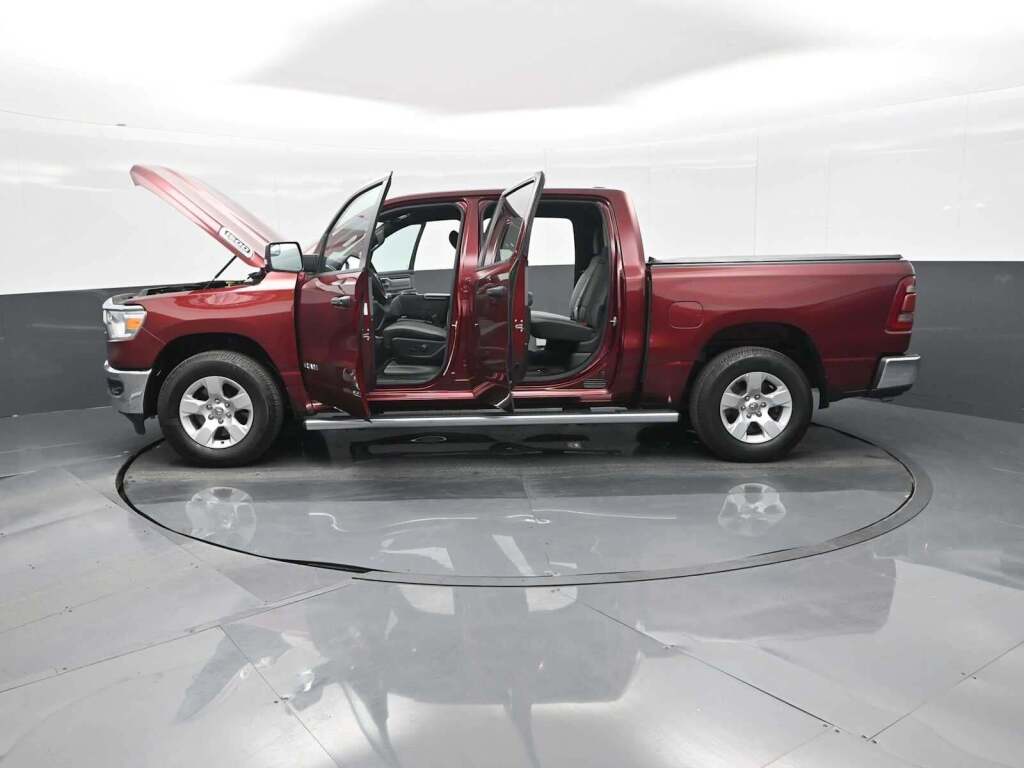 2023 Ram 1500 Big Horn Crew Cab 4x4 5'7" Box