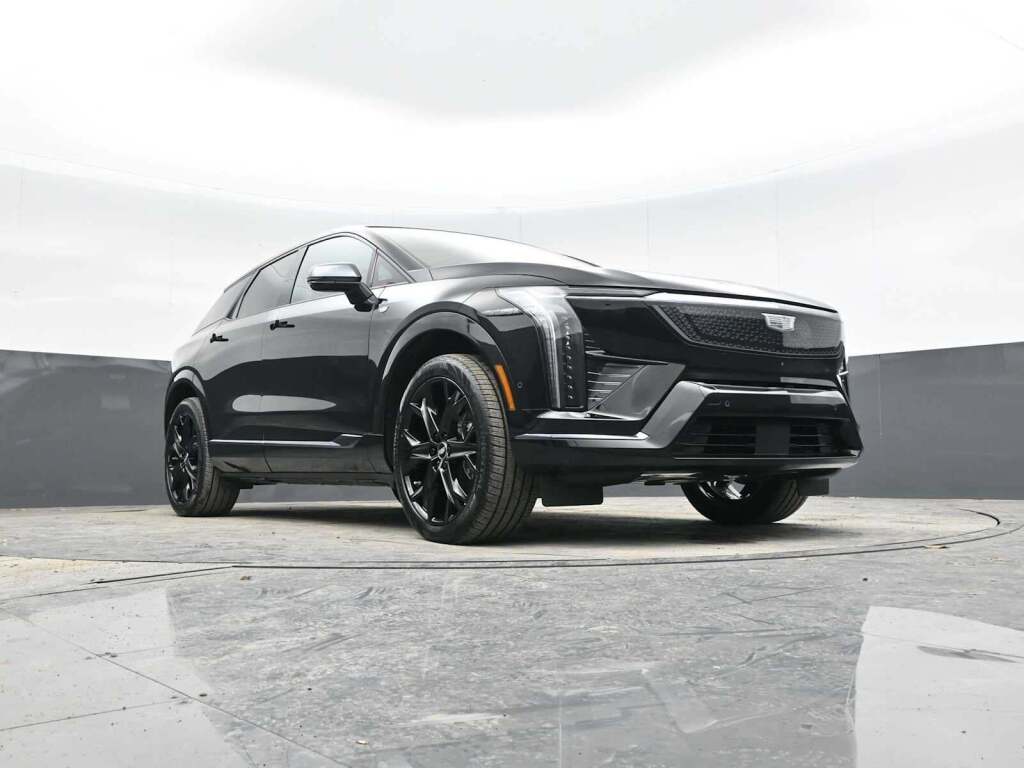 2025 Cadillac OPTIQ Sport 2 AWD