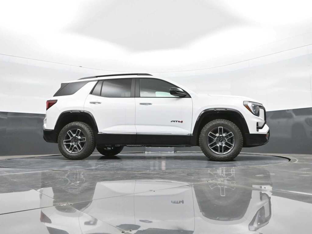 2026 GMC Terrain AWD AT4