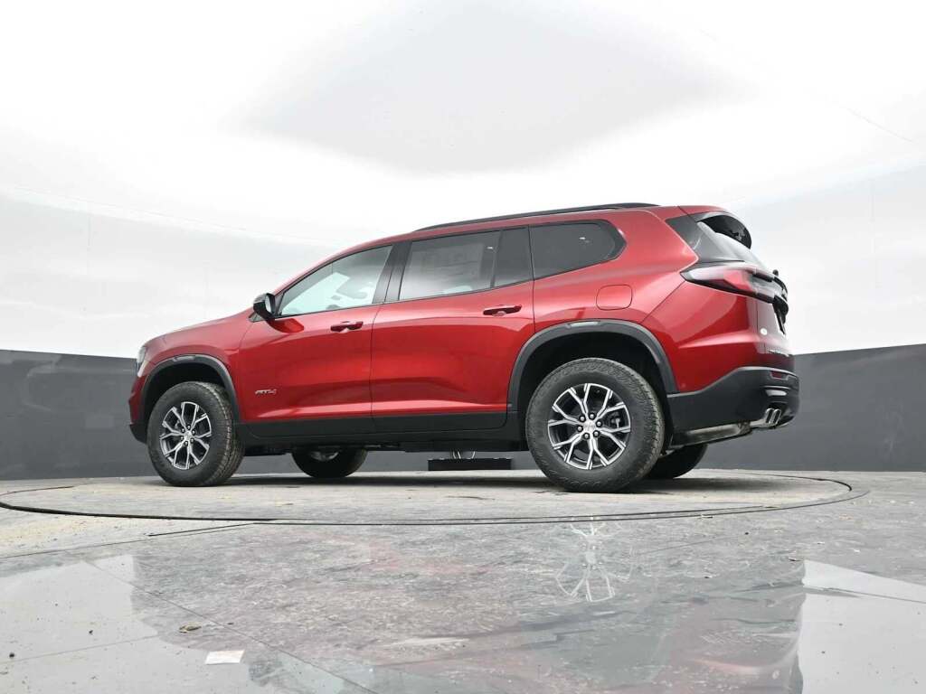 2024 GMC Acadia AWD AT4