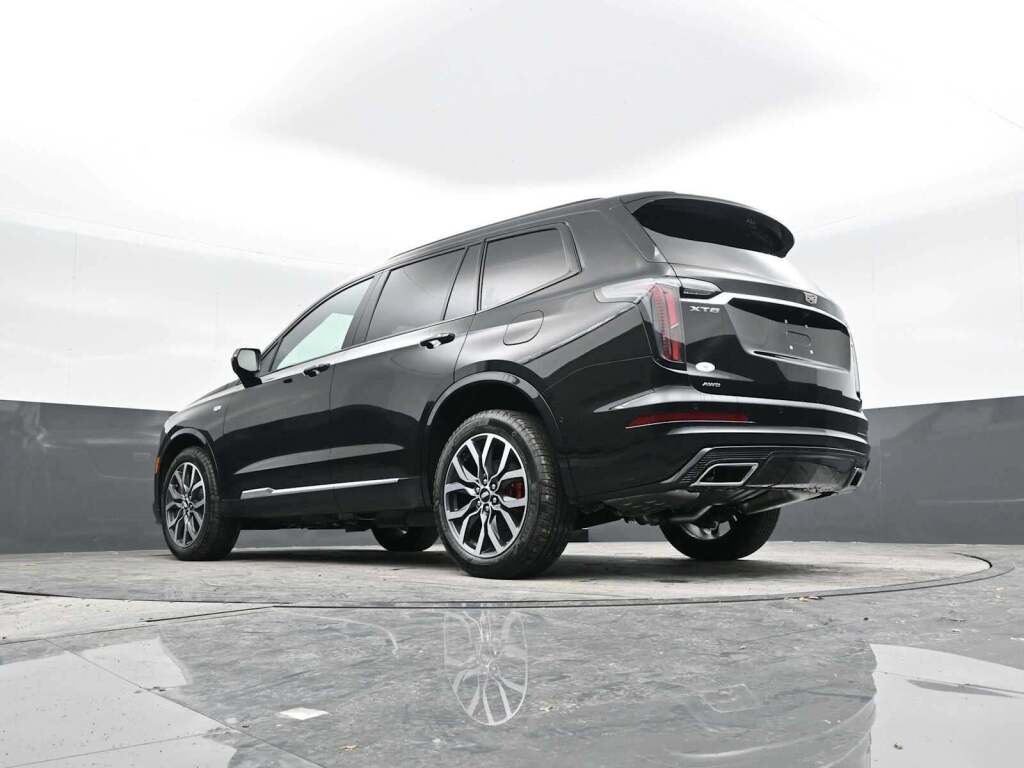 2025 Cadillac XT6 AWD Sport
