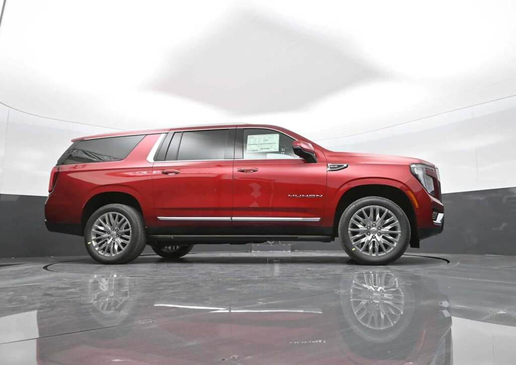 2025 GMC Yukon XL 4WD Elevation