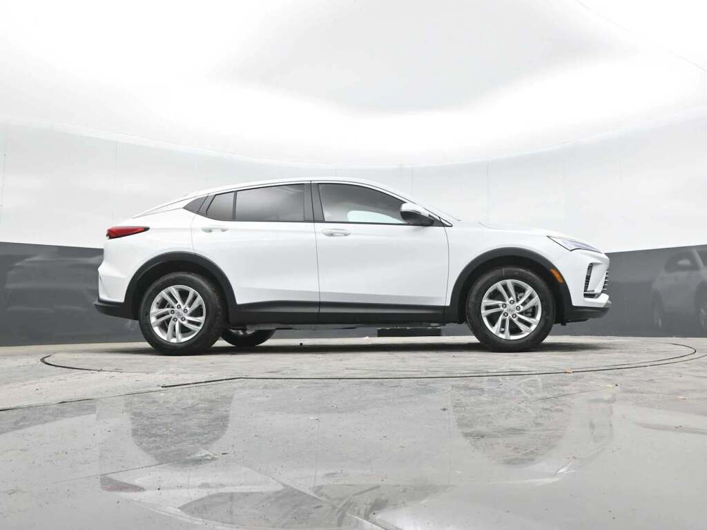 2025 Buick Envista Preferred FWD