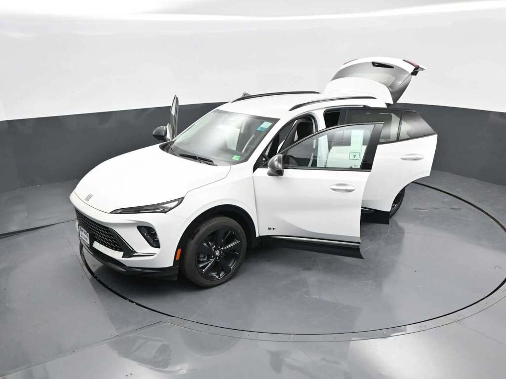 2025 Buick Envision Sport Touring AWD