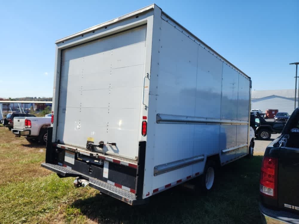 2018 Ford E-350 Cutaway 