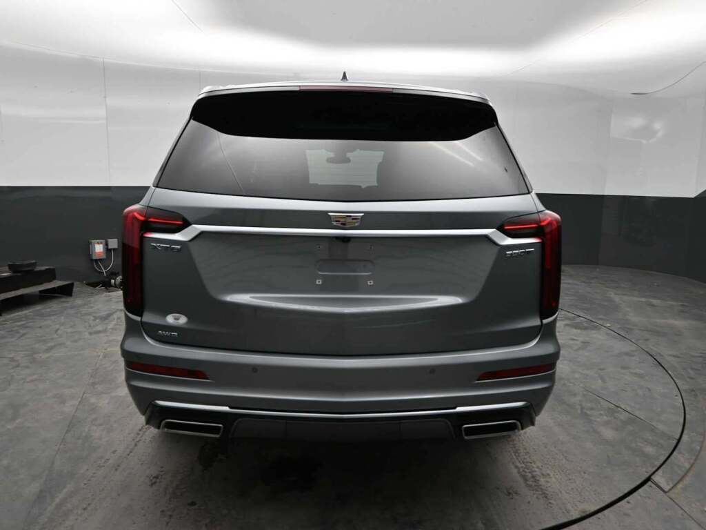 2025 Cadillac XT6 AWD Luxury