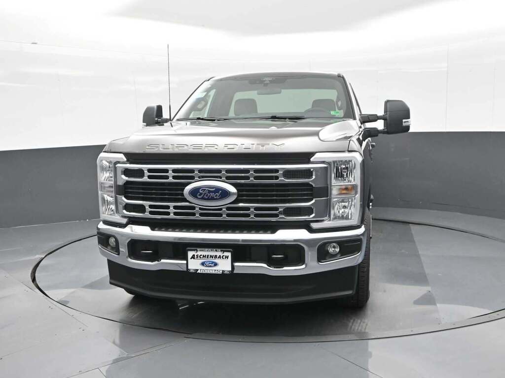 2025 Ford F-350 XLT