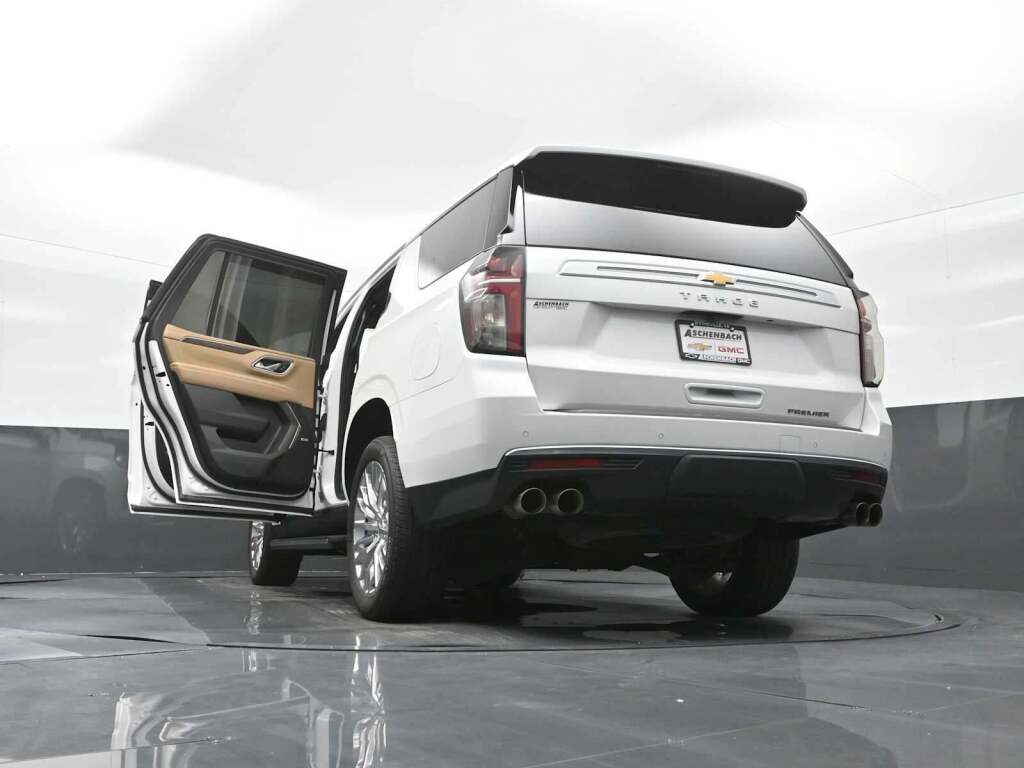 2023 Chevrolet Tahoe 4WD Premier