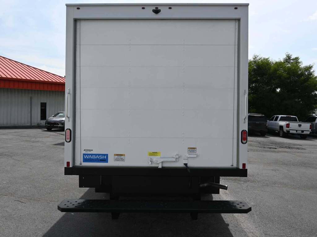 2023 GMC Savana Cutaway 4500 Van