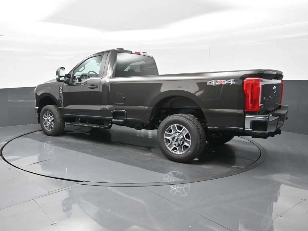 2025 Ford F-350 XLT