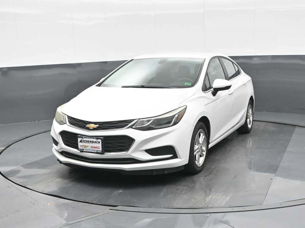 2017 Chevrolet Cruze LT Auto