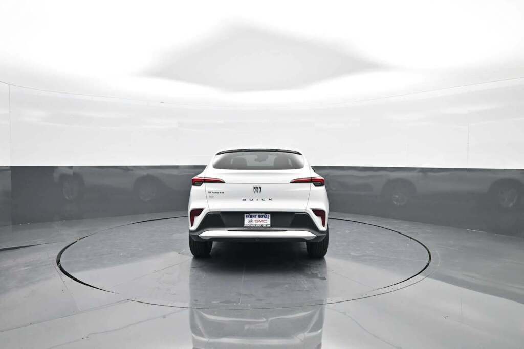 2025 Buick Envista Preferred FWD