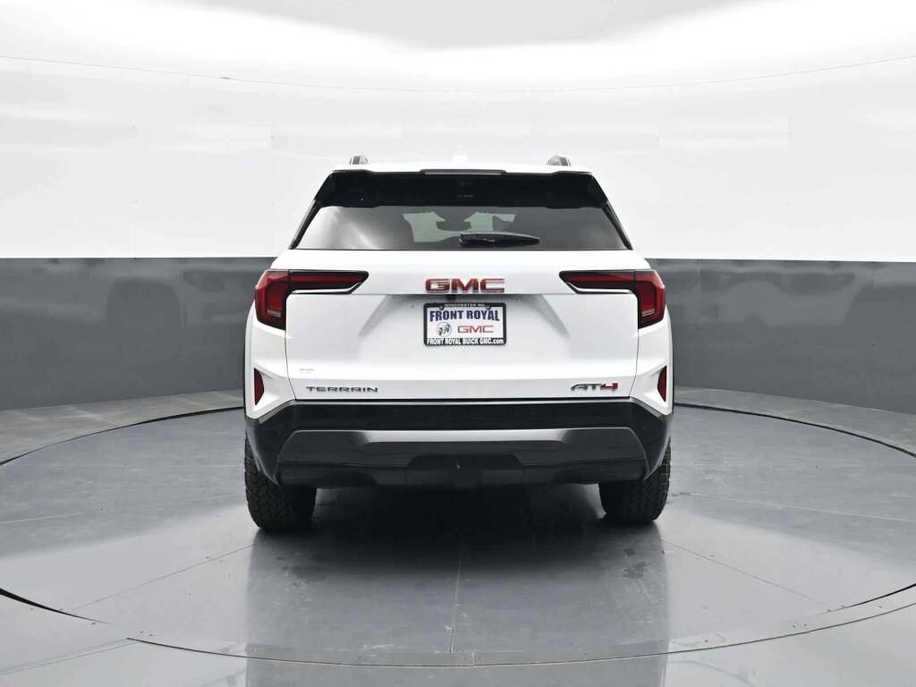 2026 GMC Terrain AWD AT4