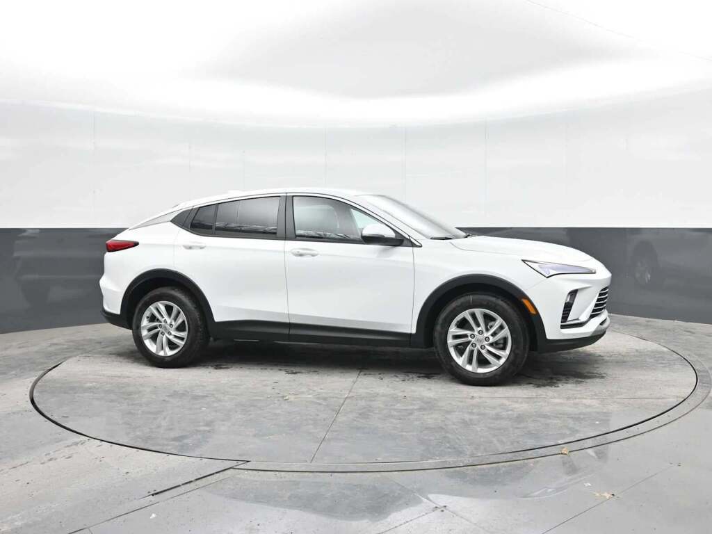 2025 Buick Envista Preferred FWD