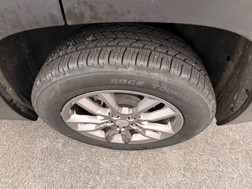 2024 GMC Terrain AWD SLT