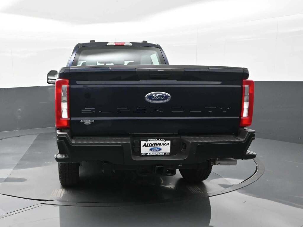2025 Ford F-250 XL