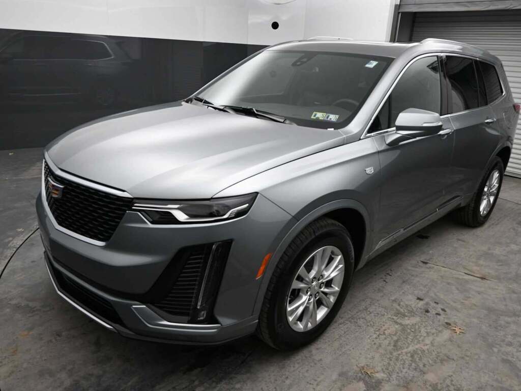 2025 Cadillac XT6 AWD Luxury