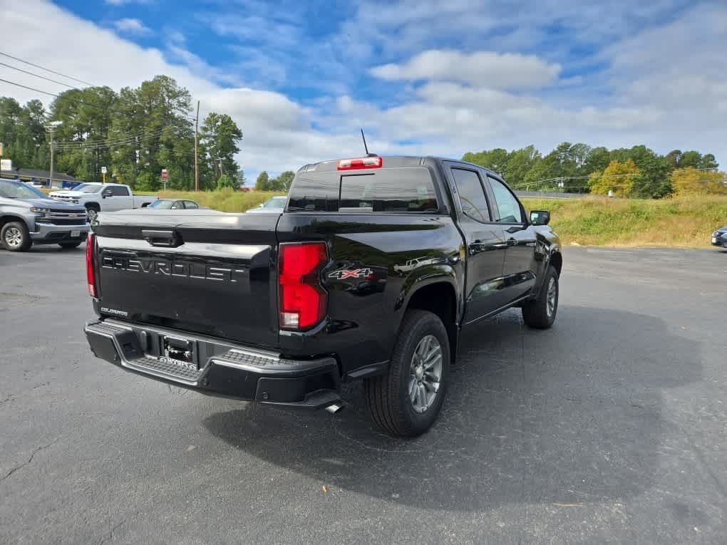 2025 Chevrolet Colorado 4WD LT