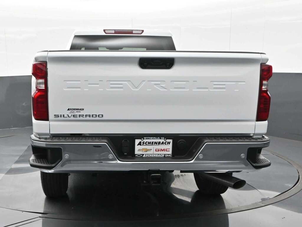 2024 Chevrolet Silverado 2500HD 2WD Crew Cab Long Bed Work Truck