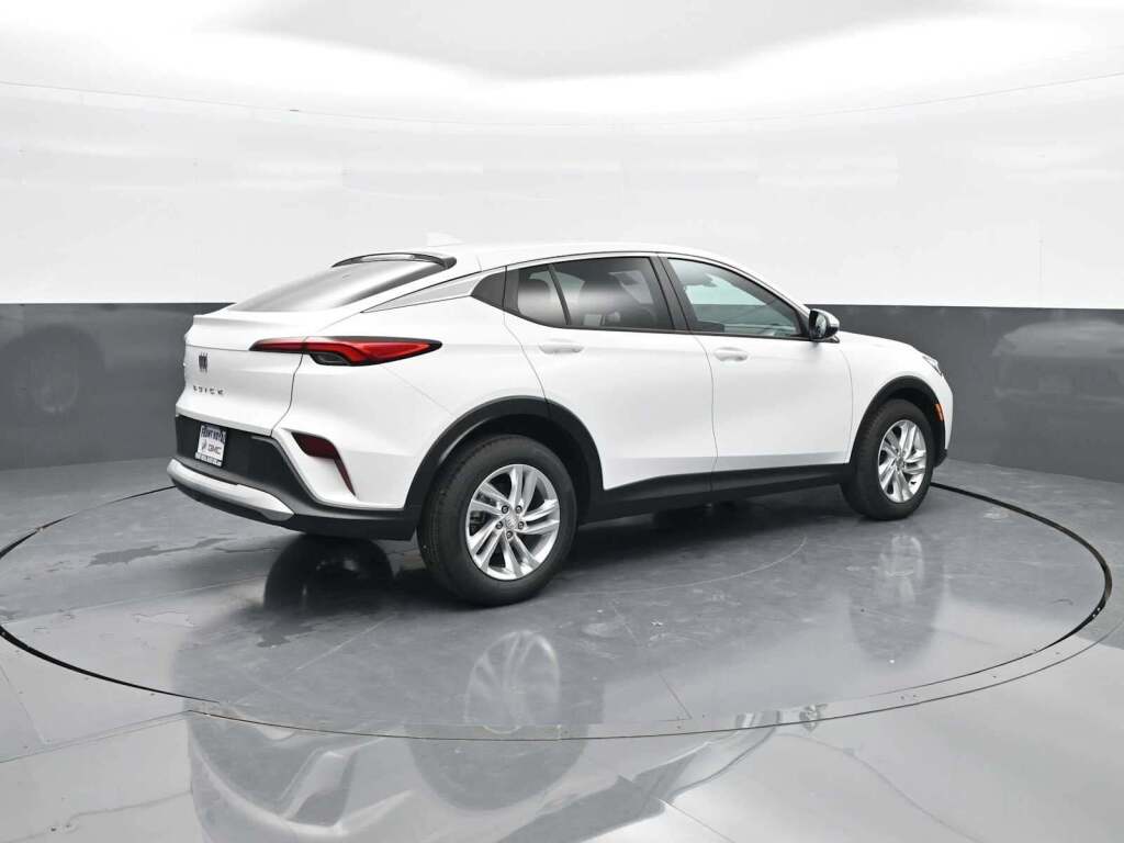 2025 Buick Envista Preferred FWD