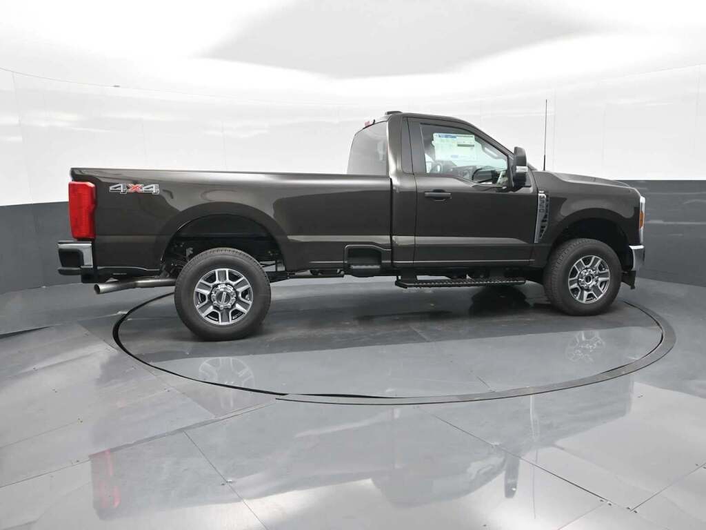 2025 Ford F-350 XLT