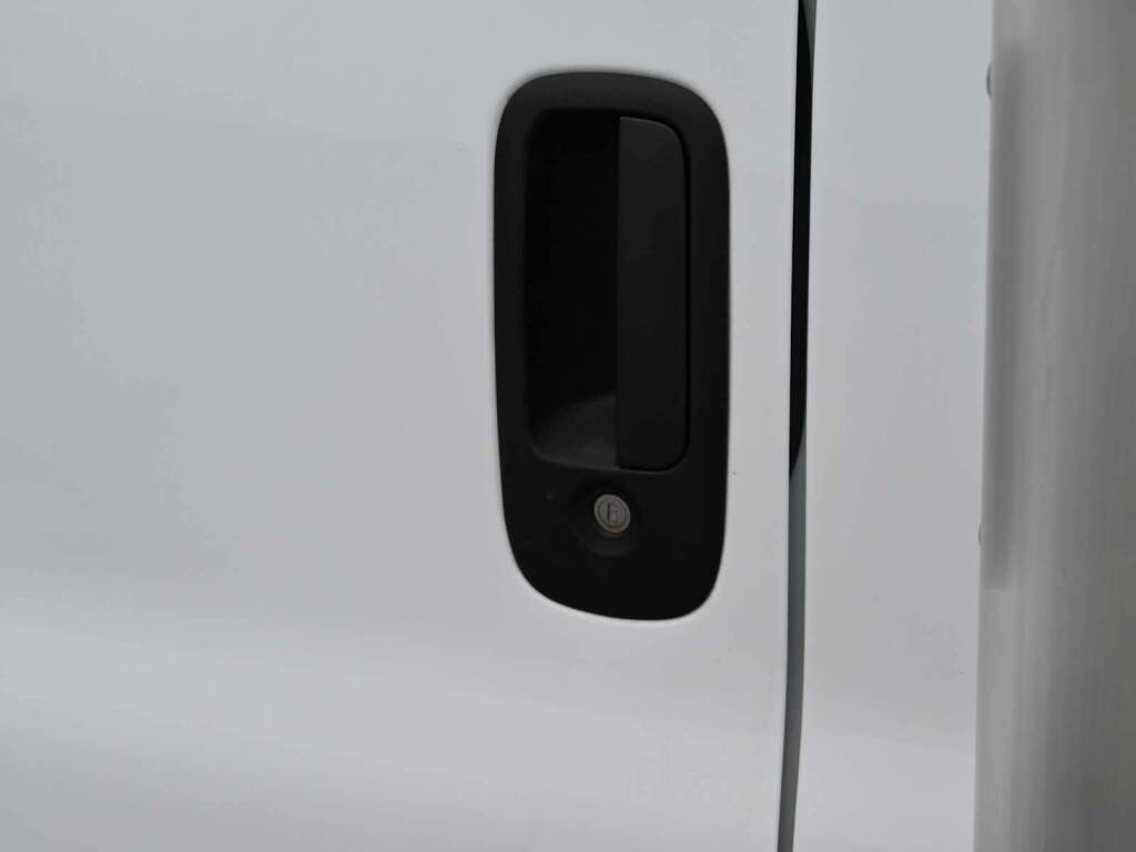 2023 GMC Savana Cutaway 4500 Van