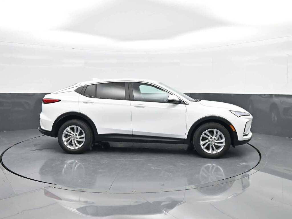 2025 Buick Envista Preferred FWD