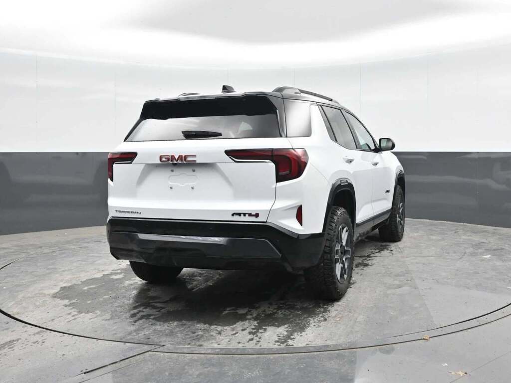 2026 GMC Terrain AWD AT4