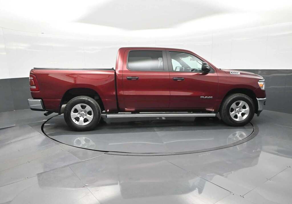 2023 Ram 1500 Big Horn Crew Cab 4x4 5'7" Box