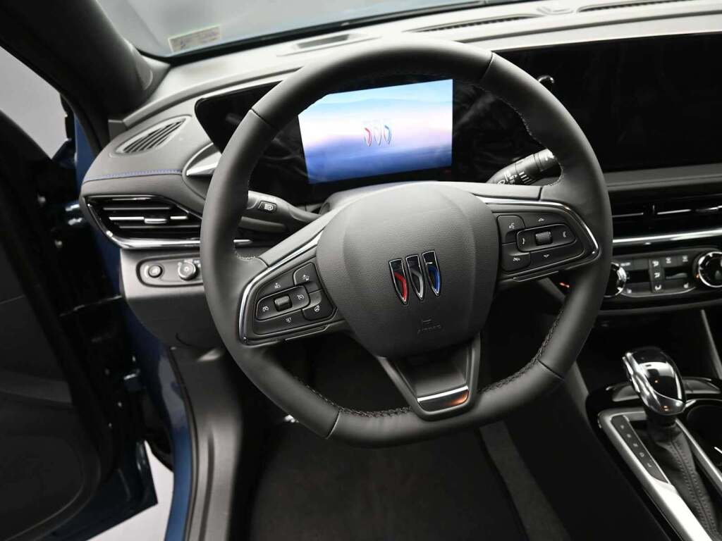 2026 Buick Envista Sport Touring FWD