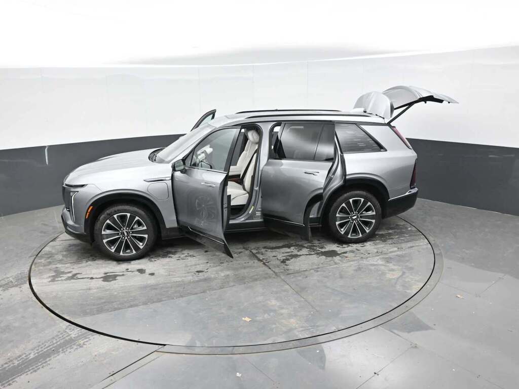 2026 Cadillac VISTIQ Sport