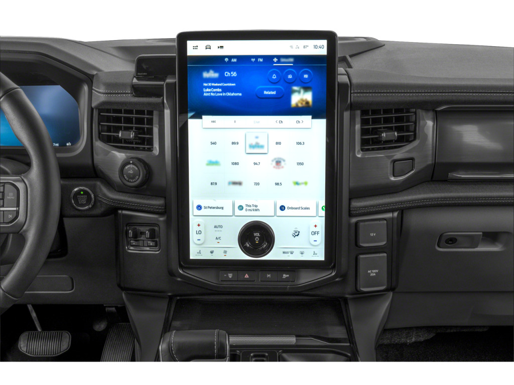 2025 Ford F-150 Lightning Flash