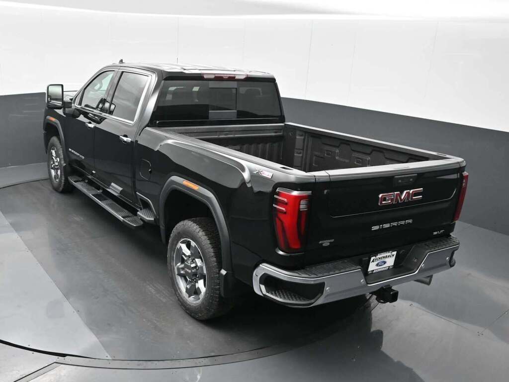 2025 GMC Sierra 2500HD SLT