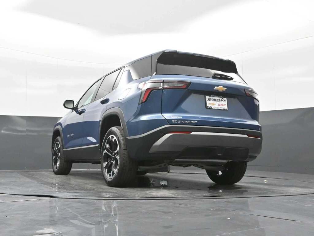2026 Chevrolet Equinox AWD LT