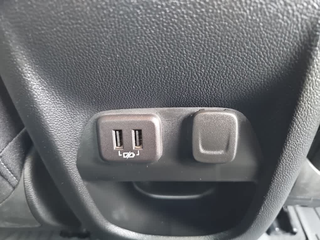 2022 Chevrolet Colorado 2WD Crew Cab Short Box LT