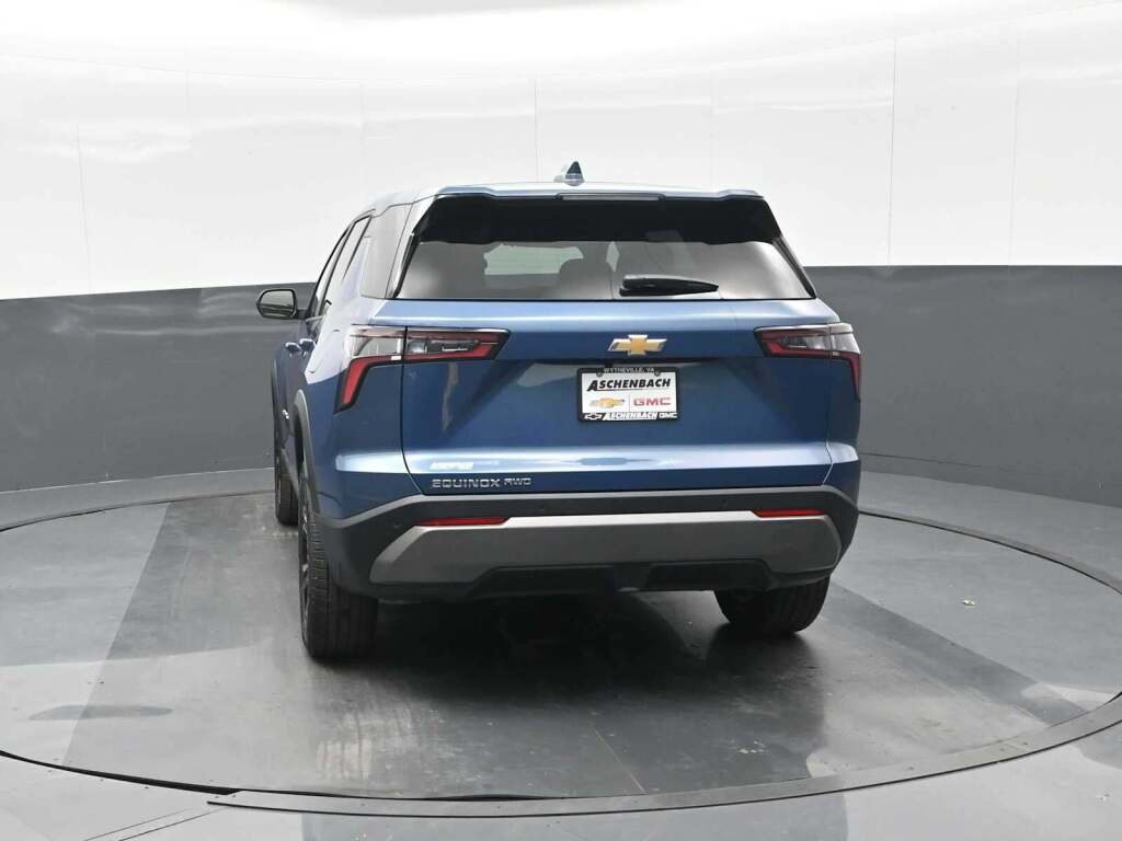 2026 Chevrolet Equinox AWD LT