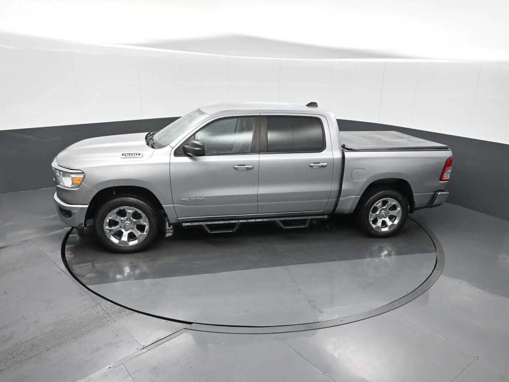2020 Ram 1500 Big Horn Crew Cab 4x4 5'7" Box