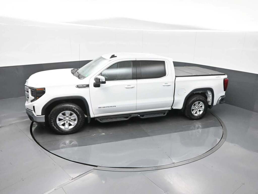 2023 GMC Sierra 1500 SLE