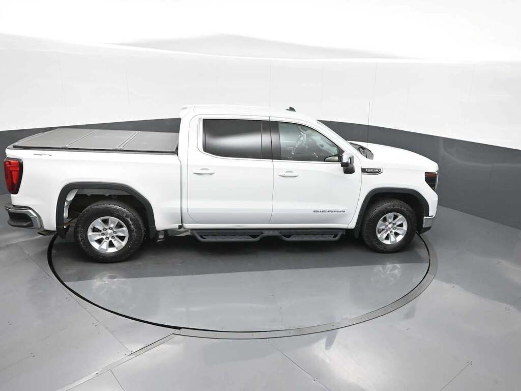 2023 GMC Sierra 1500 SLE