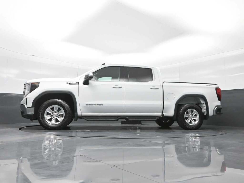 2023 GMC Sierra 1500 SLE