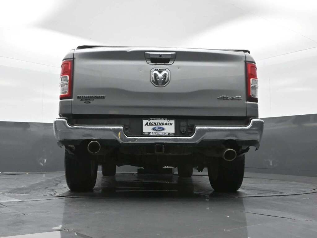 2020 Ram 1500 Big Horn Crew Cab 4x4 5'7" Box