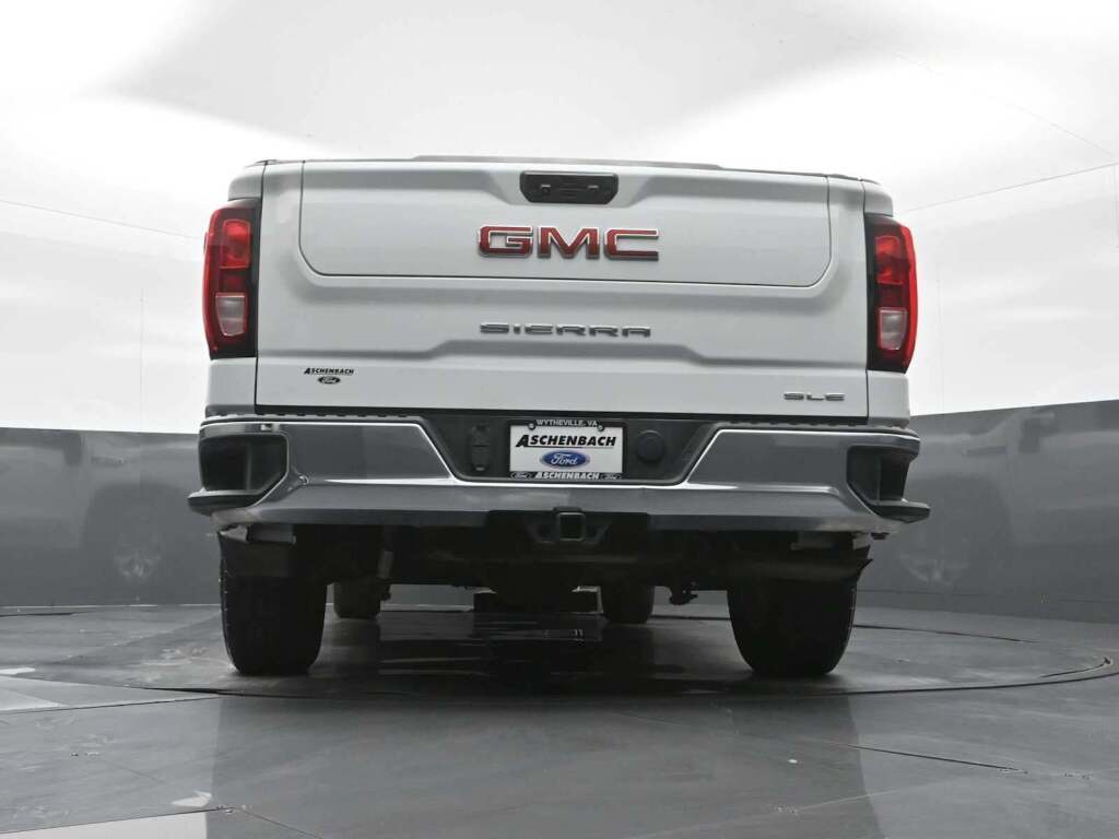 2023 GMC Sierra 1500 SLE