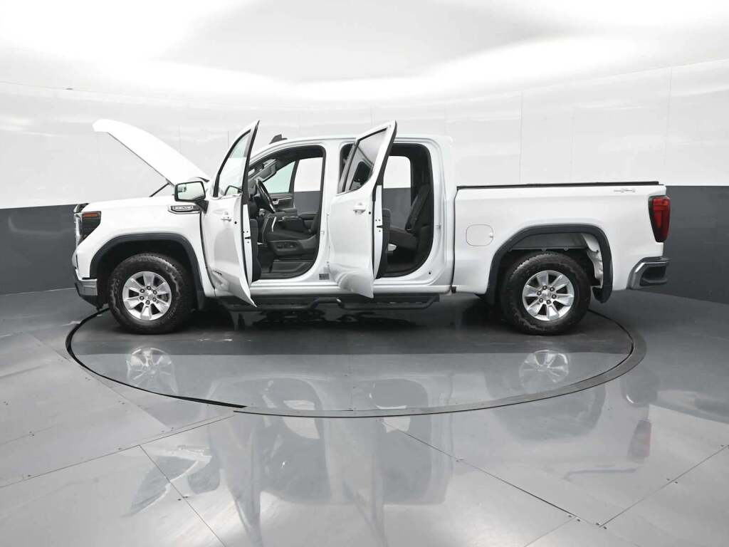 2023 GMC Sierra 1500 SLE