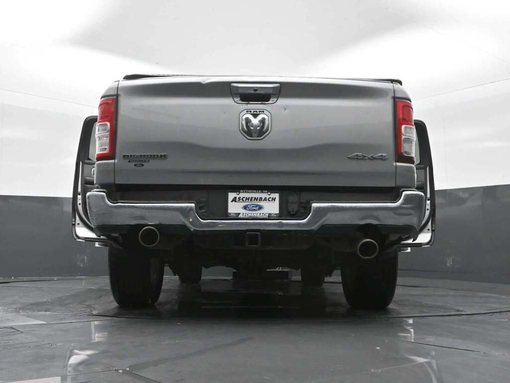 2020 Ram 1500 Big Horn Crew Cab 4x4 5'7" Box