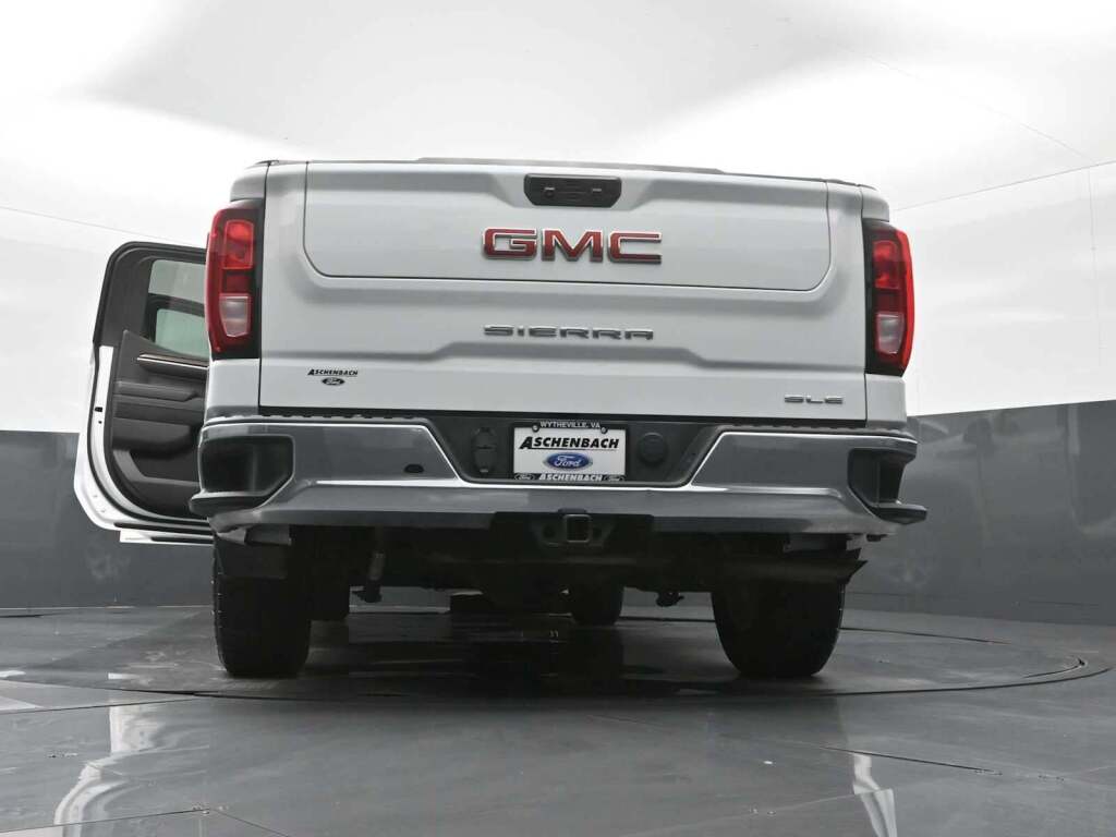 2023 GMC Sierra 1500 SLE