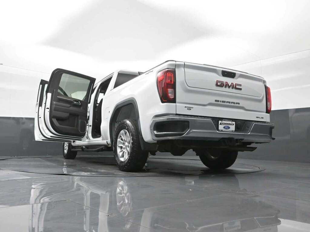 2023 GMC Sierra 1500 SLE